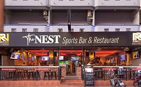โรบินส์ เนสต์ เกสต์เฮาส์ แอนด์ เรสเทอรองต์